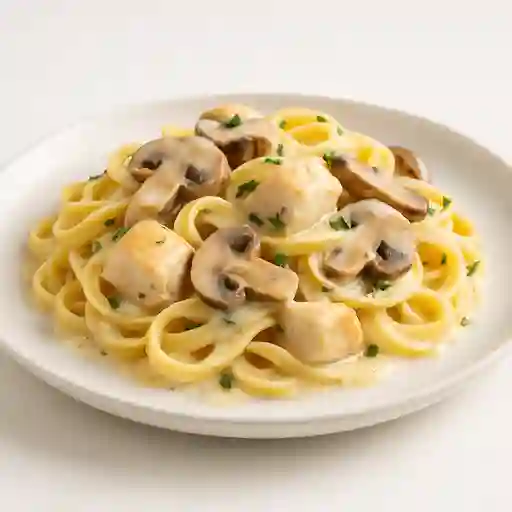 Pastas Al Vino con Pollo y Champiñones