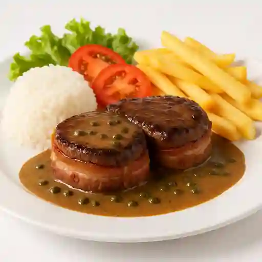 Filet Mignon con Salsa de Pimienta