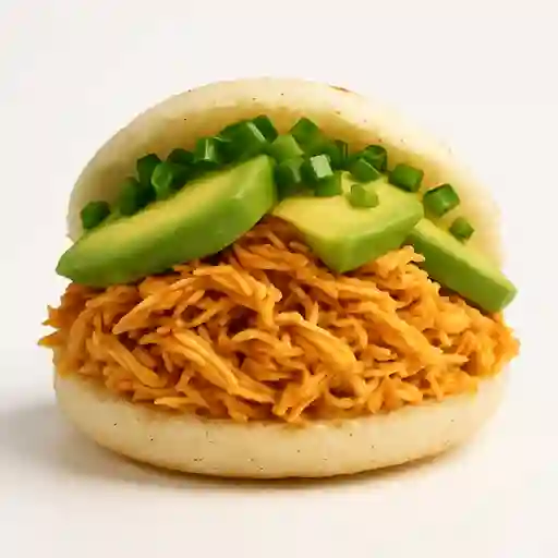 Arepa Rellena de Pollo y Aguacate