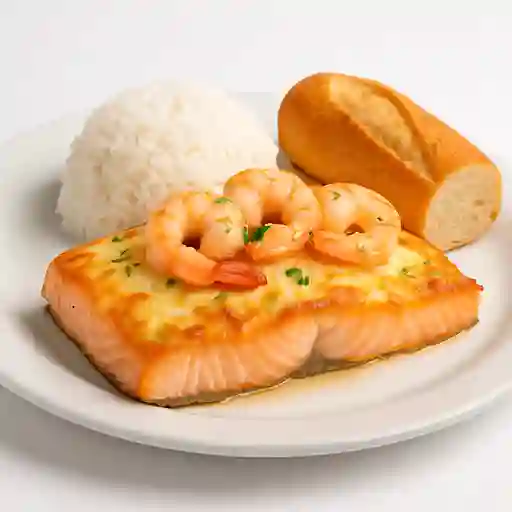 Salmón con Camarones