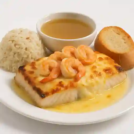 Robalo con Camarón