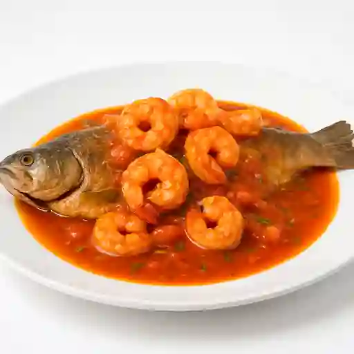 Trucha en Salsa de Camarón.