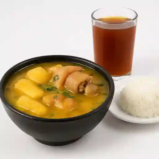 Sancocho de Zaragozas y Patica de Cerdo