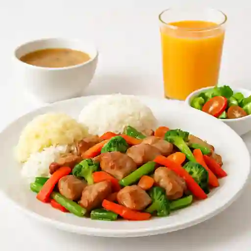 Lomo de Cerdo Salteado con Vegetales