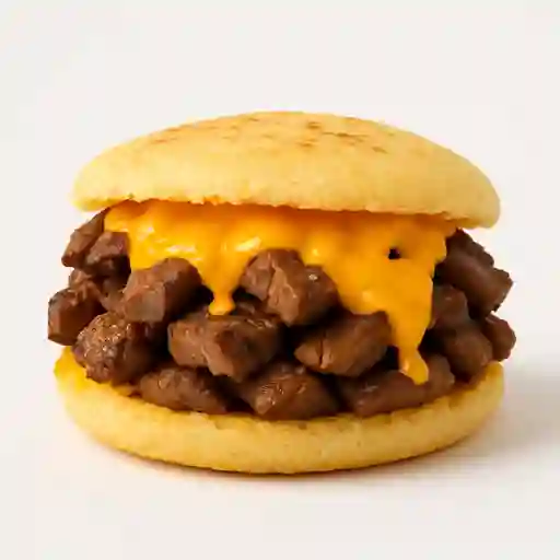 Arepa Lomo Cheddar