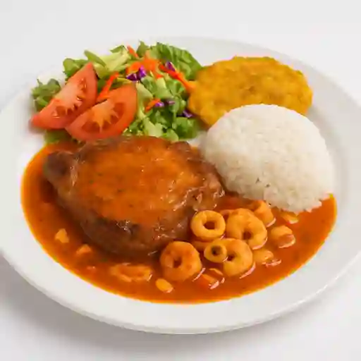 Chuleta en Salsa Marinera