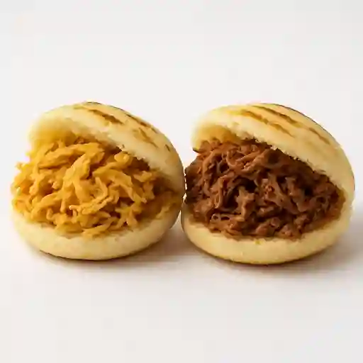 Arepas de Pollo O de Carne