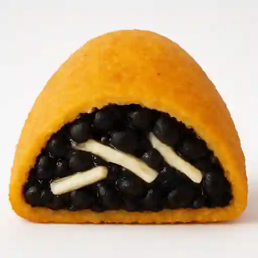Empanada De Caraotas Con Queso