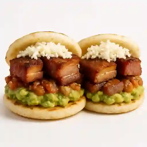 Arepas Rellenas con Chicharon Ahumado