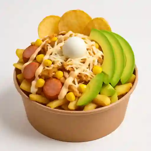 Salchipapa aguacatosa