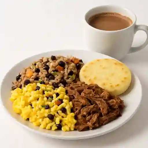Calentado con huevo revuelto y carne