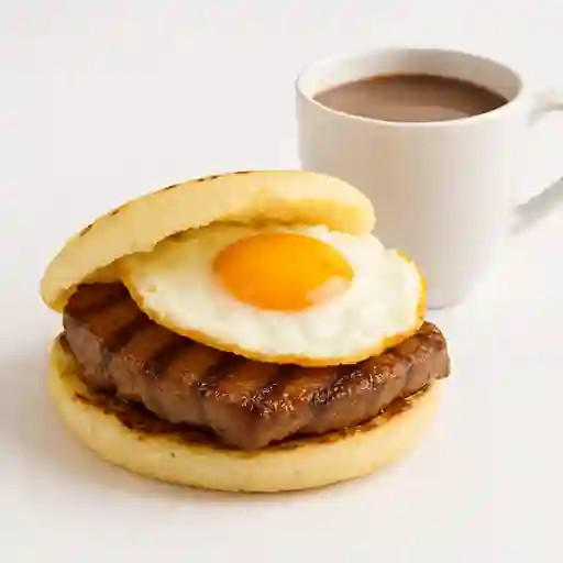 Arepa + carne asada res o cerdo o pollo