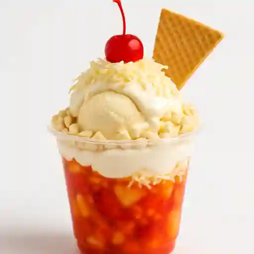 Salpicón con Helado (13Oz)