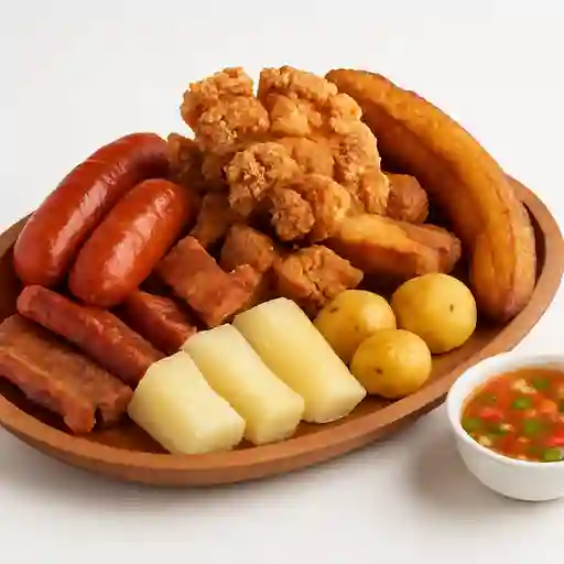 Picada Mix con Chicharrón 2 Personas