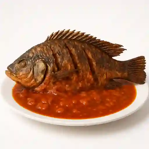 Mojarra al barril en salsa de la casa