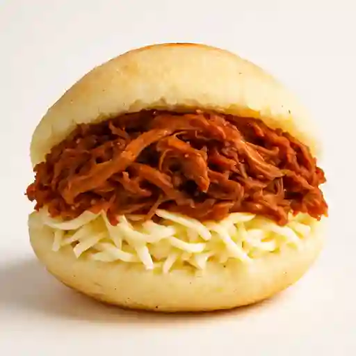 Arepa Rellena Carne y Queso