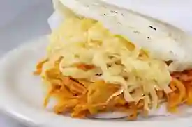 Arepa Pollo Queso