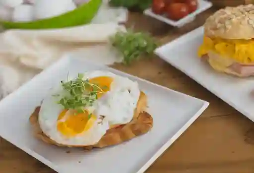 Croissant Egg
