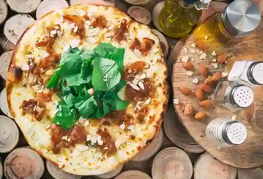 Pizza Tocineta y Cebolla Dulce