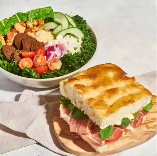 Combo Sándwich + Ensalada