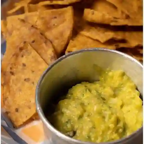 Nachos Con Guacamole