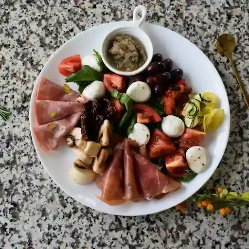 Antipasto De La Casa