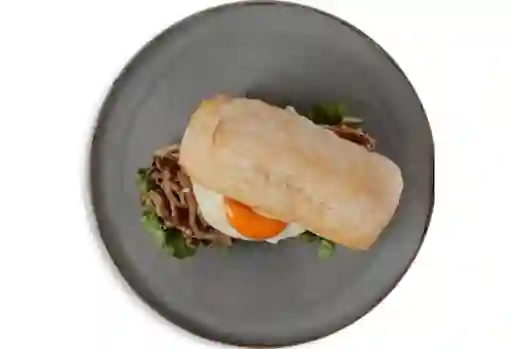 Sándwich Steak & Egg