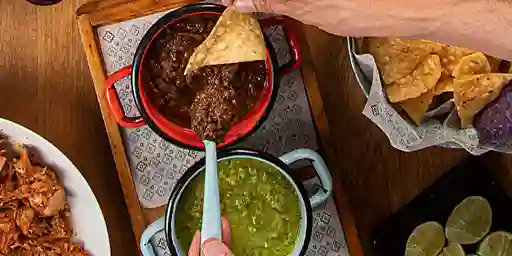Kit De Salsas Y Totopos