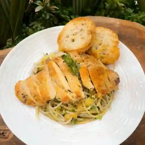 Aglio E Olio Con Pollo