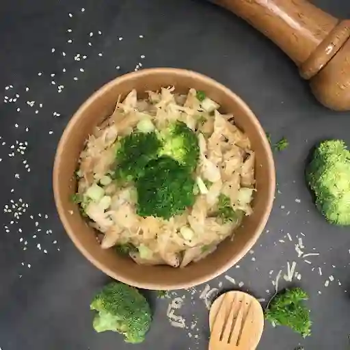 Pasta Alfredo Con Pollo Y Brócoli