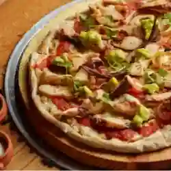 Pizza de Pulpo Parrillero