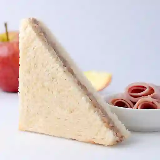 Triángulo De Jamón De Pavo Con Manzana