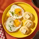 Huevos Fritos Con Arepa Y Queso