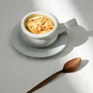 Sopa De Cebolla Gratinada.
