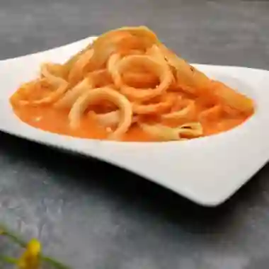 Crepe Calamares Salsa Casa