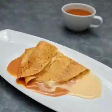 Crepe De Arequipe Y Queso