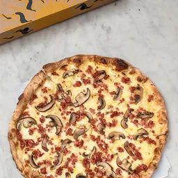 Pizza Hongos Y Chorizo