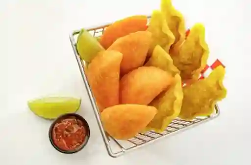 Empanadas Tipicas X 6