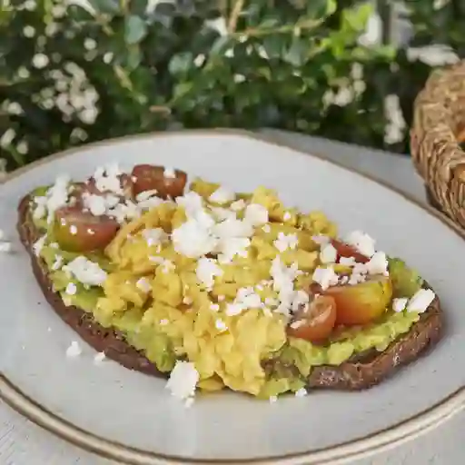 Tostada Aguacate + Huevo