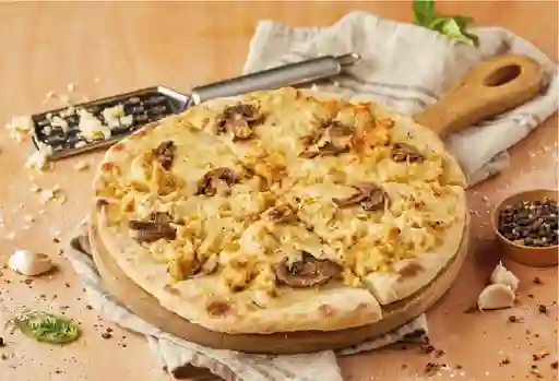 Pizza Mediana Pollo Champiñon