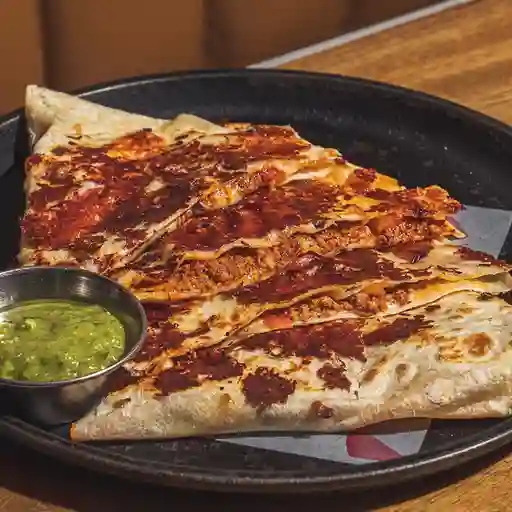 Quesadillas De Chorizo Rojo