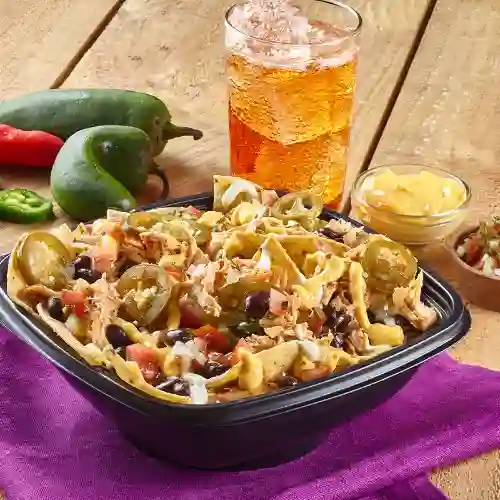 Combo Nachos Con Pollo Desmechado