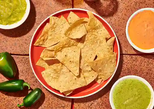 Totopos + Salsa A Elección