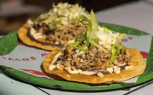 Tostadas De Maíz De Pollo Desmechado X 2