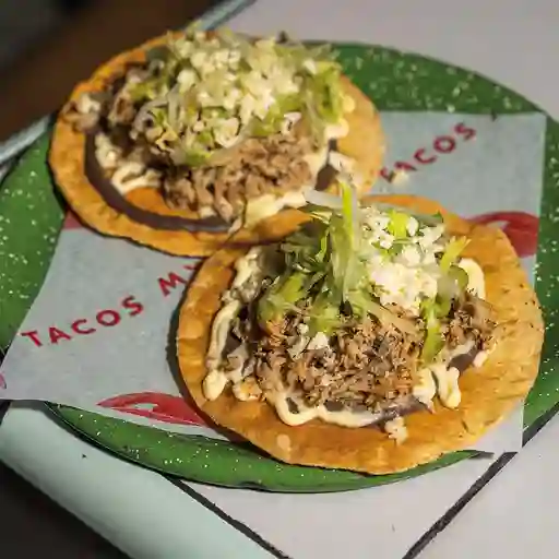 Tostadas De Maíz De Pollo Desmechado X 3