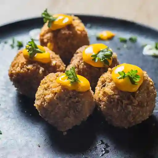 Meat Balls Con Tocineta Y Queso Chedar