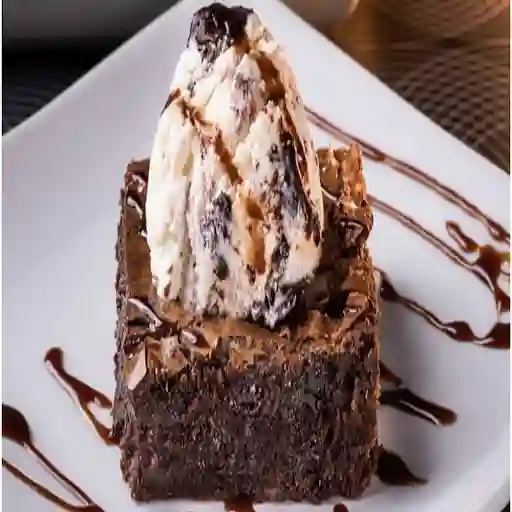 Brownie Con Helado