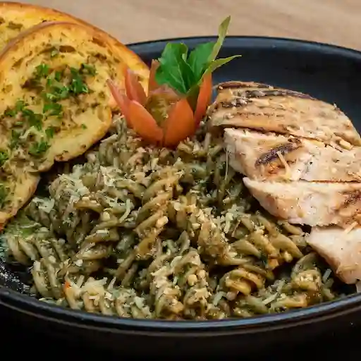 Pasta Al Pesto Con Pollo