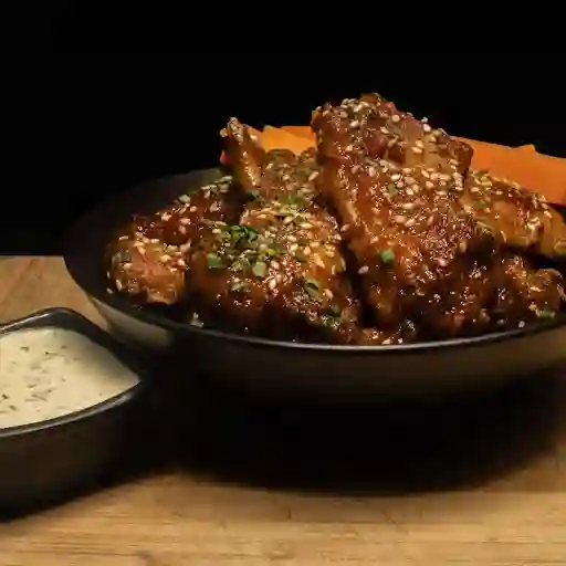 Tonkatzu Wings