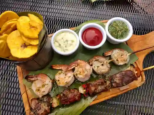 Pincho Mar Y Tierra